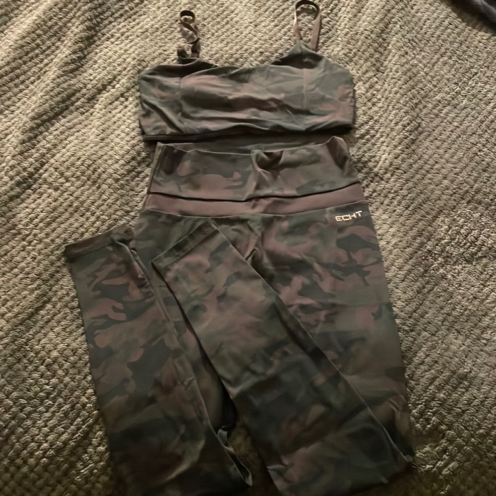 ECHT leggings and sports bra set!